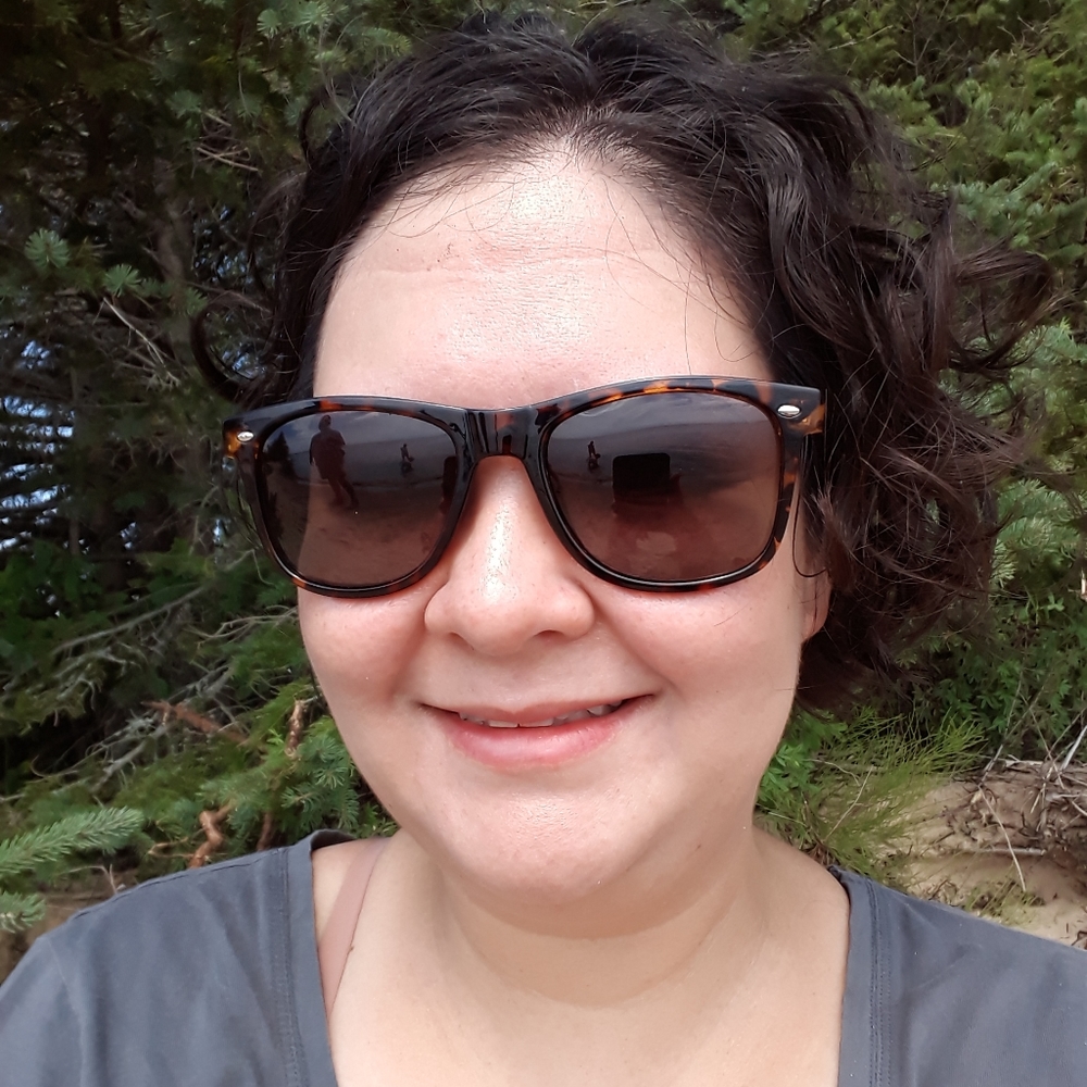 Meet your Posher, Christina